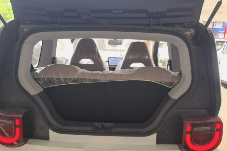 Used Chery QQ Ice Cream 2025 205km Qi Energy Version Trunk