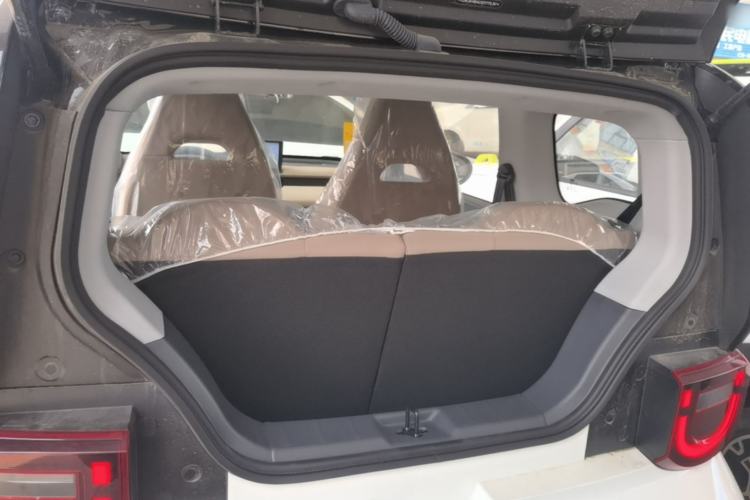 Used Chery QQ Ice Cream 2025 205km Qi Energy Version Trunk
