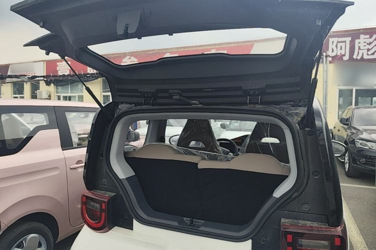 Used Chery QQ Ice Cream 2025 205km Qi Energy Version Trunk