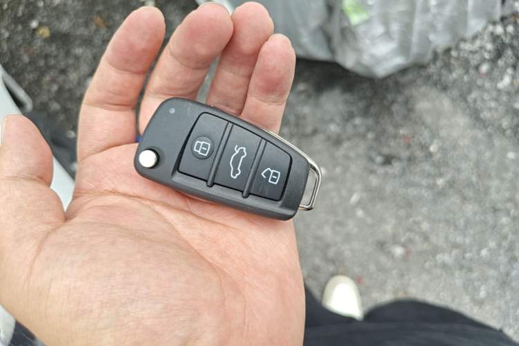 Used Chery QQ Ice Cream 2025 205km Qi Energy Version Vehicle Key