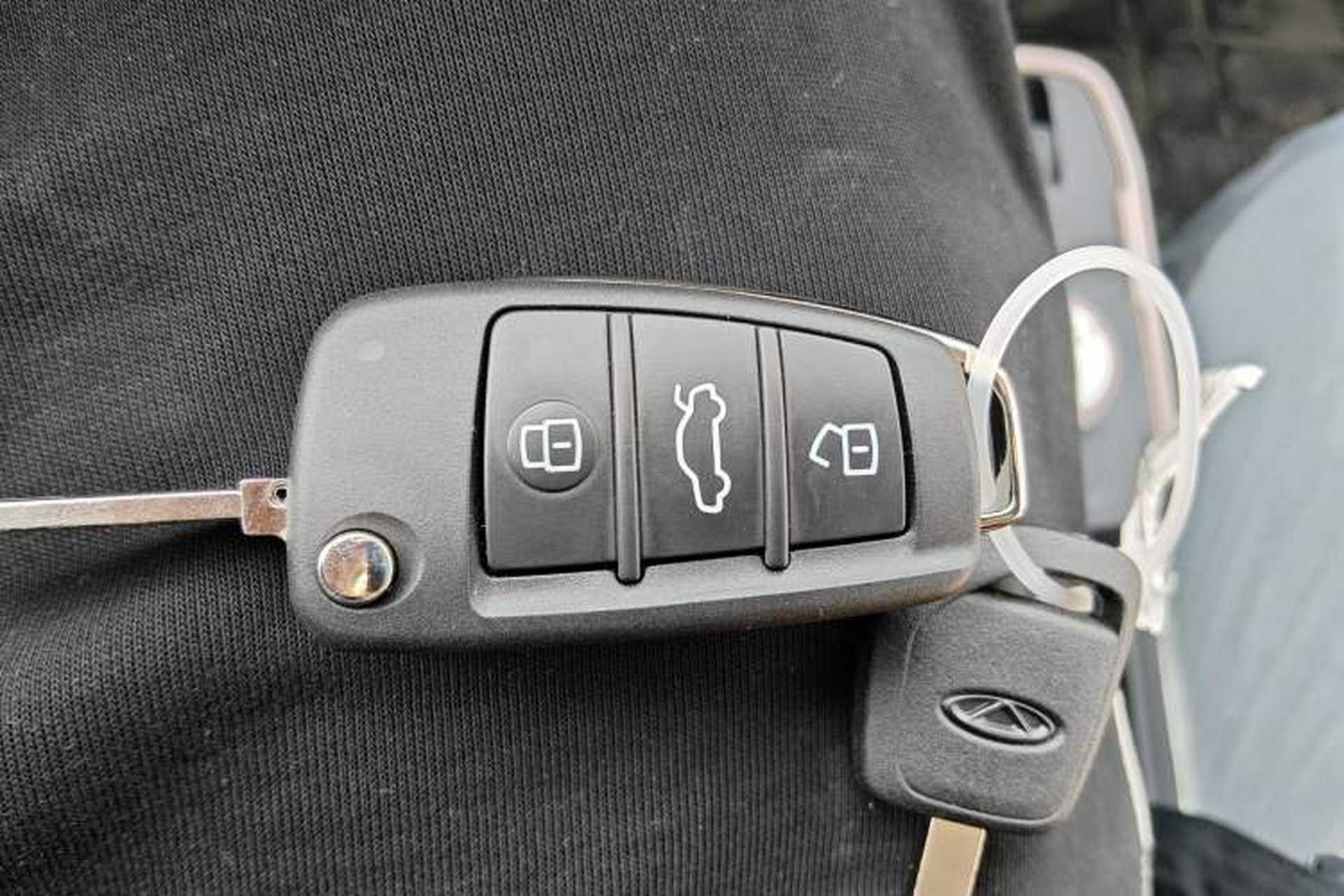 Used Chery QQ Ice Cream 2025 205km Qi Energy Version Vehicle Key