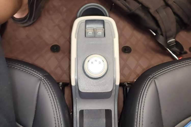 Used Chery QQ Ice Cream 2025 205km Qi Energy Version Gear Lever