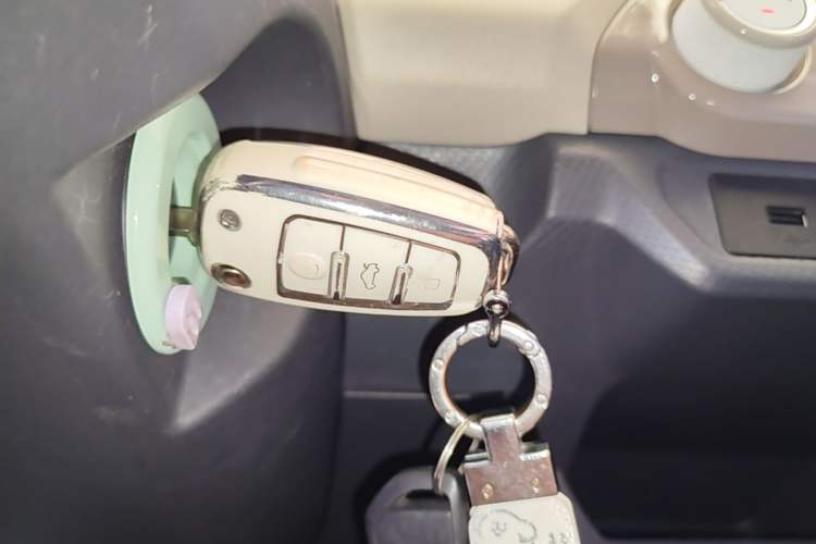 Used Chery QQ Ice Cream 2025 205km Qi Energy Version Vehicle Key