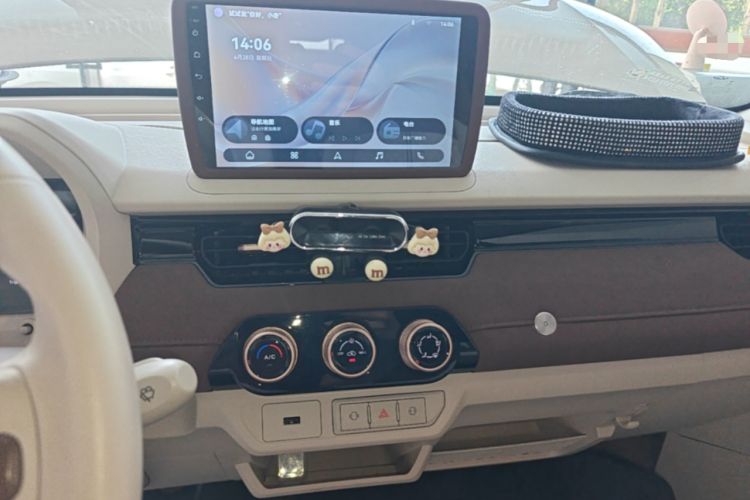 Used Chery QQ Ice Cream 2026 Model British Edition Audio And AC Panel
