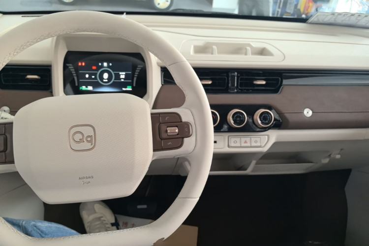 Used Chery QQ Ice Cream 2026 Model British Edition Center Console