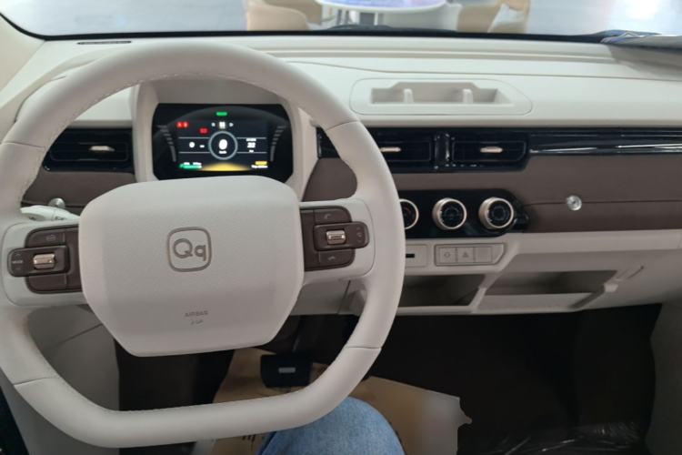 Used Chery QQ Ice Cream 2026 Model British Edition Center Console