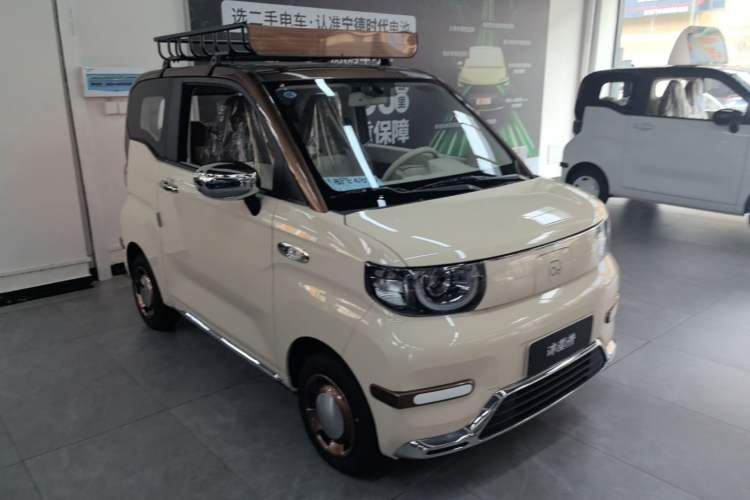 Used Chery QQ Ice Cream 2026 Model British Edition Front Right 45 Deg