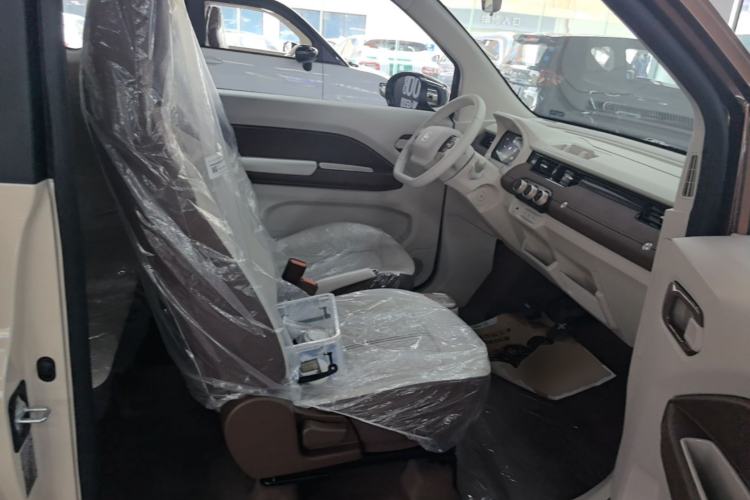 Used Chery QQ Ice Cream 2026 Model British Edition Right Front Seat
