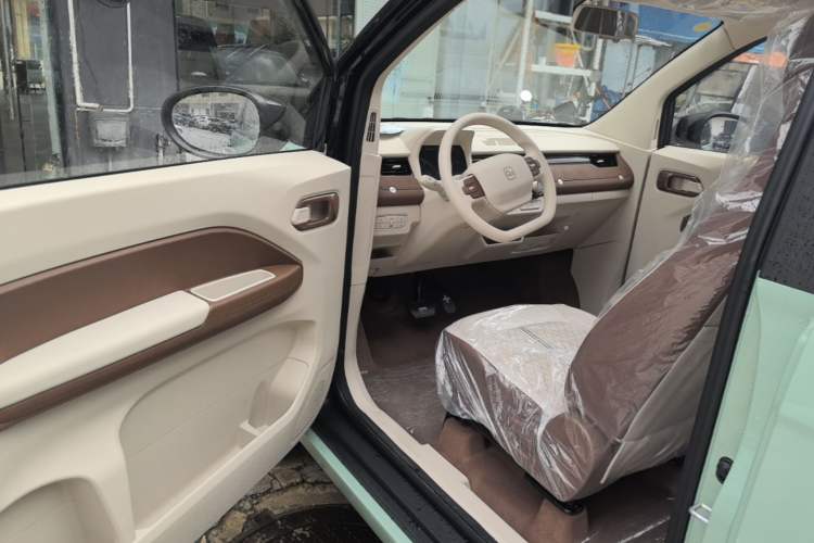 Used Chery QQ Ice Cream 2026 Model Sweet Fun Edition Driver Seat