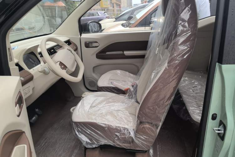 Used Chery QQ Ice Cream 2026 Model Sweet Fun Edition Left Front Seat