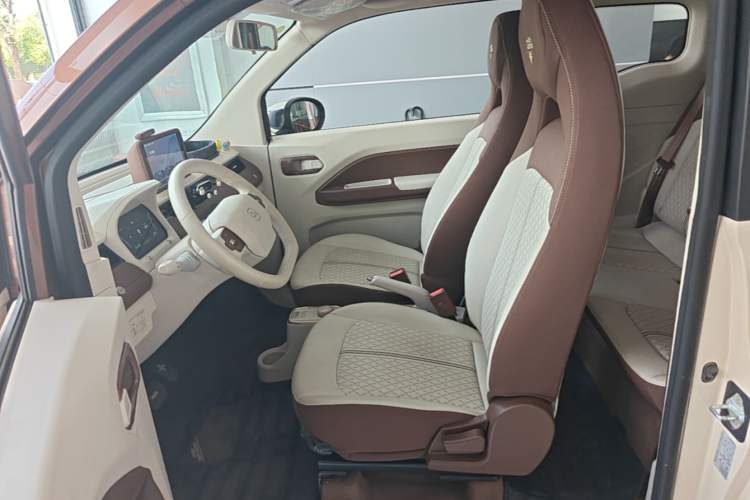 Used Chery QQ Ice Cream 2026 Model British Edition Left Front Seat