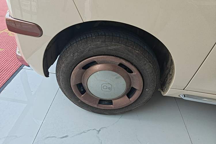 Used Chery QQ Ice Cream 2026 Model British Edition Left Front Wheel Hub
