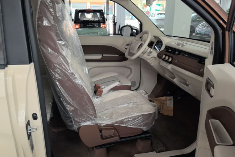 Used Chery QQ Ice Cream 2026 Model British Edition Right Front Seat
