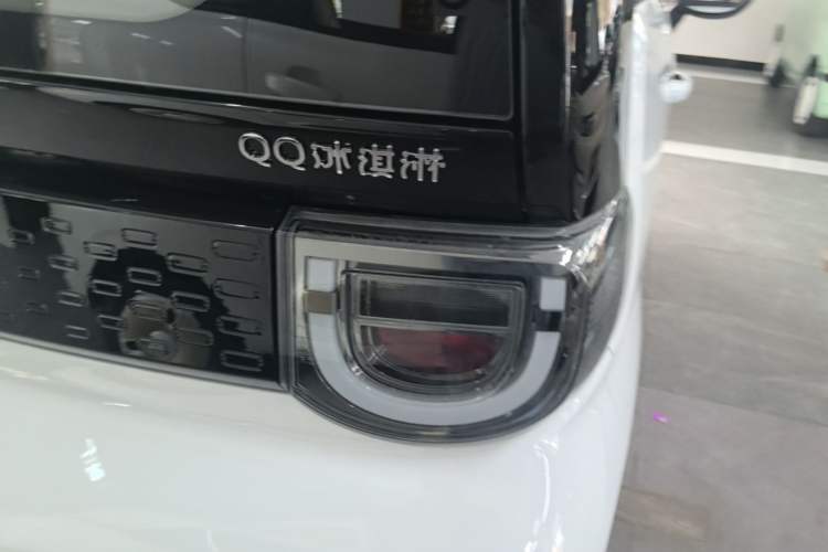 Used Chery QQ Ice Cream 2026 Model Sweet Fun Edition Right Rear Taillight