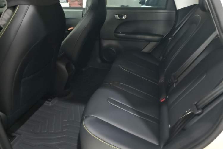 Used Chery QQ QQ3 EV 2026 Model 310 Passion Edition Left Rear Seat