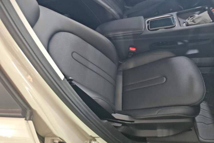 Used Chery QQ QQ3 EV 2026 Model 310 Passion Edition Right Front Seat