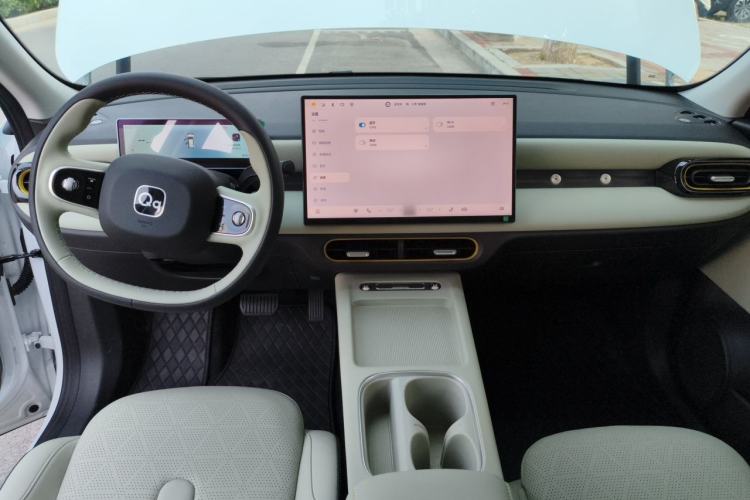 Used Chery QQ QQ3 EV 2026 Model 310 Sharing Edition Center Console