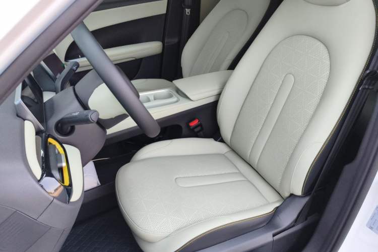 Used Chery QQ QQ3 EV 2026 Model 310 Sharing Edition Left Front Seat