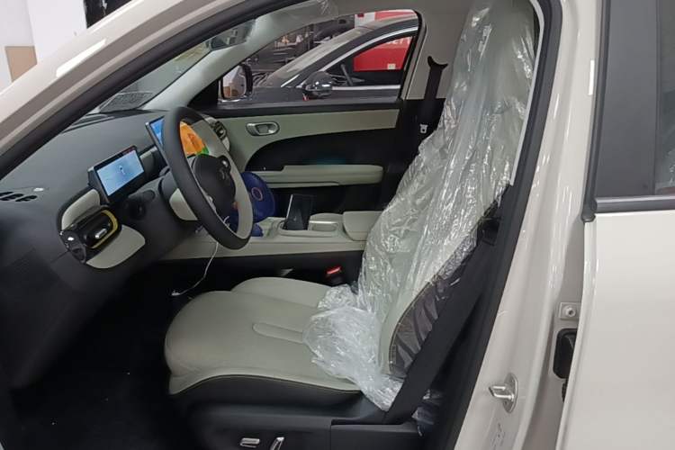 Used Chery QQ QQ3 EV 2026 Model 310 Sharing Edition Left Front Seat