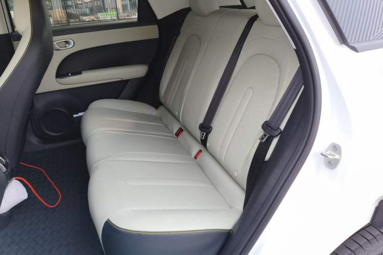 Used Chery QQ QQ3 EV 2026 Model 310 Sharing Edition Left Rear Seat