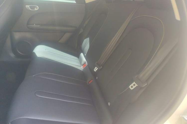 Used Chery QQ QQ3 EV 2026 Model 310 Passion Edition Left Rear Seat