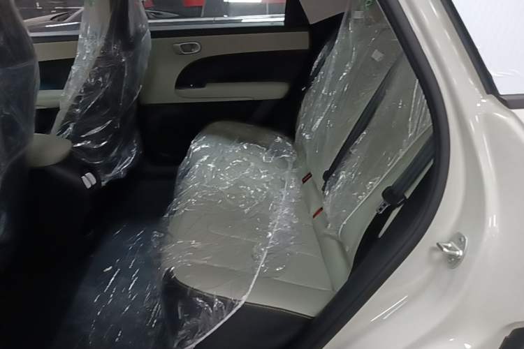 Used Chery QQ QQ3 EV 2026 Model 310 Sharing Edition Left Rear Seat