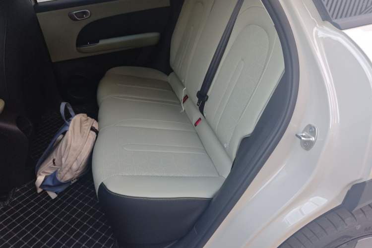Used Chery QQ QQ3 EV 2026 Model 310 Passion Edition Left Rear Seat