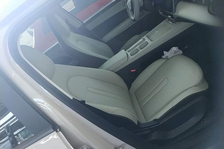 Used Chery QQ QQ3 EV 2026 Model 310 Sharing Edition Right Front Seat