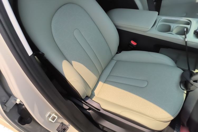 Used Chery QQ QQ3 EV 2026 Model 420 Sharing Edition Right Front Seat