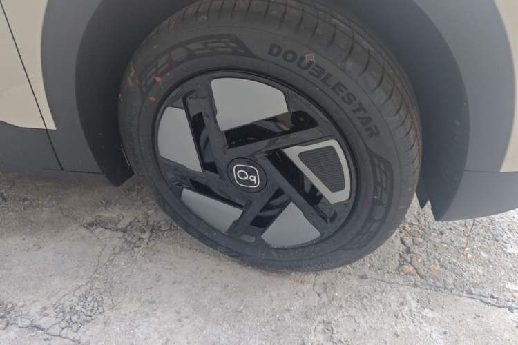 Used Chery QQ QQ3 EV 2026 Model 310 Passion Edition Right Front Wheel Hub