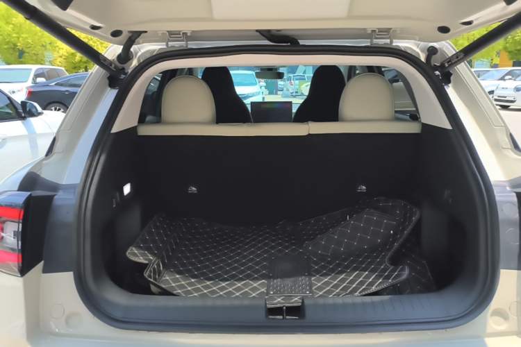 Used Chery QQ QQ3 EV 2026 Model 420 Sharing Edition Trunk