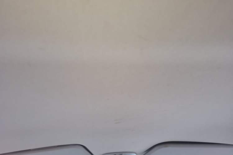 Used Chery QQ3 2012 Fashion Edition 1.0L Manual Champion Version Headliner