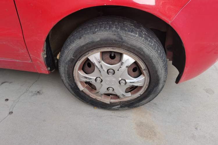 Used Chery QQ3 2012 Fashion Edition 1.0L Manual Champion Version Right Front Wheel Hub