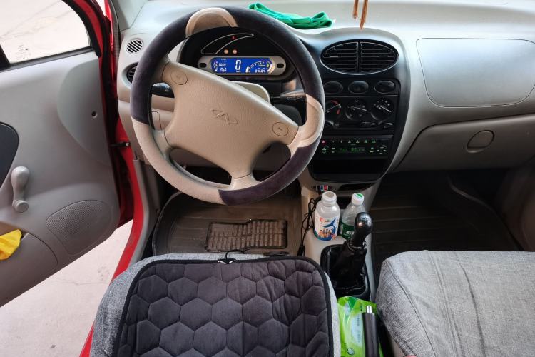 Used Chery QQ3 2012 Fashion Edition 1.0L Manual Champion Version Steering Wheel