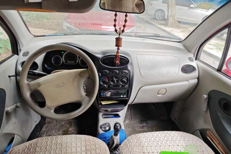 Used Chery QQ3 2009 0.8L Manual Start-Up Version Center Console