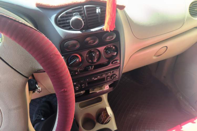 Used Chery QQ3 2009 0.8L Manual New Start Edition Audio And AC Panel