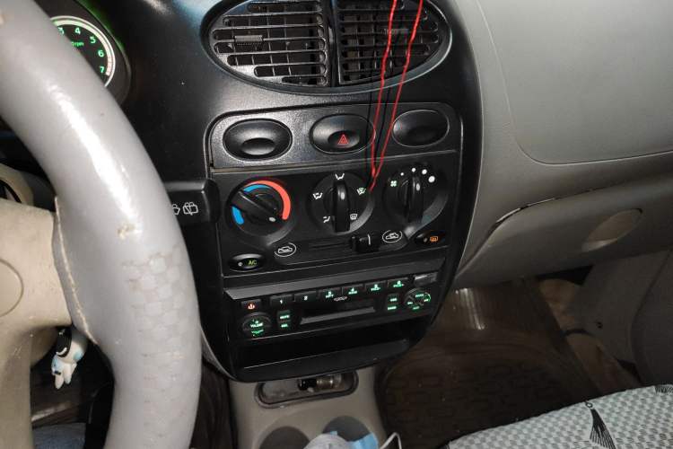 Used Chery QQ3 2012 Dream Edition 0.8L Manual – Dream Variant Audio And AC Panel