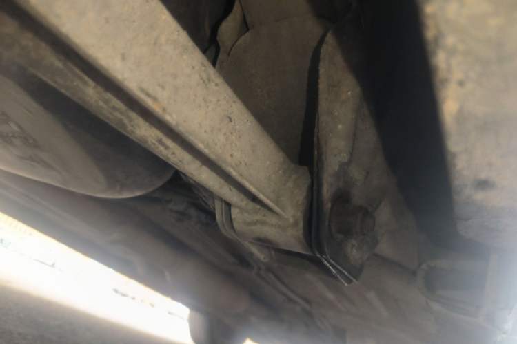Used Chery QQ3 2012 Fashion Edition 1.0L Manual Champion Version Chassis Rear Right