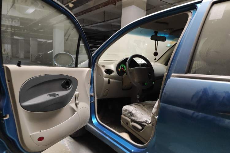 Used Chery QQ3 2012 Dream Edition 0.8L Manual – Dream Variant Driver Seat