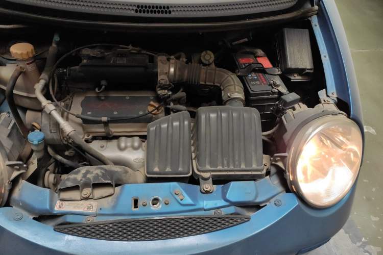 Used Chery QQ3 2012 Dream Edition 0.8L Manual – Dream Variant Engine Bay Left
