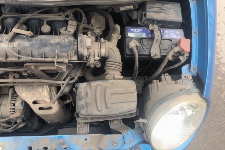Used Chery QQ3 2012 Fashion Edition 1.0L Manual Champion Version Engine Bay Left