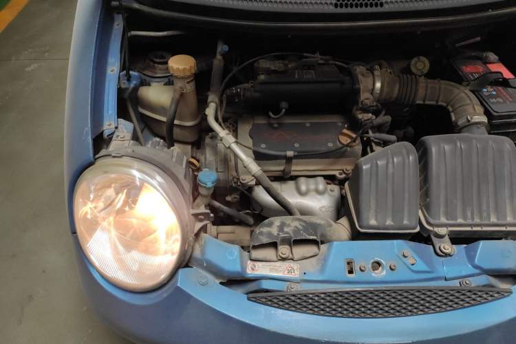 Used Chery QQ3 2012 Dream Edition 0.8L Manual – Dream Variant Engine Bay Right
