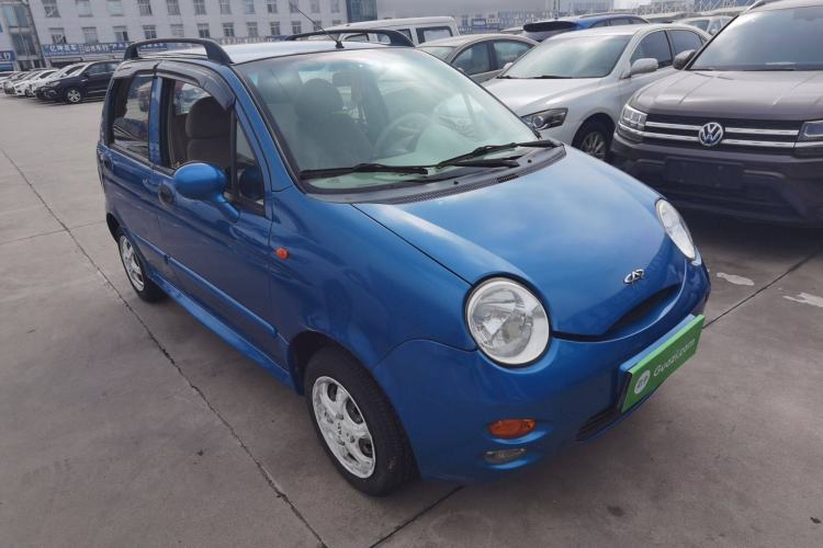 Used Chery QQ3 2012 Stylish Edition 1.0L Manual Start-Up Model Front Right 45 Deg