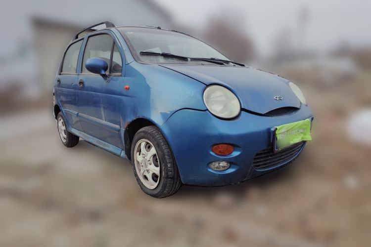 Used Chery QQ3 2012 Stylish Edition 1.0L Manual Start-Up Model Front Right 45 Deg
