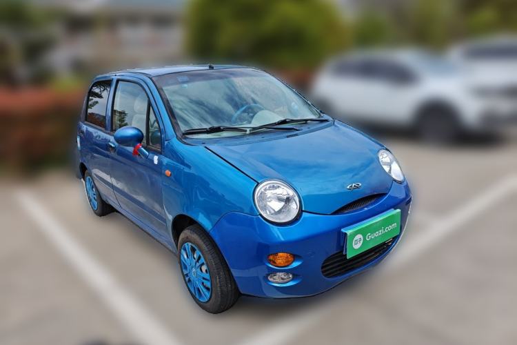 Used Chery QQ3 2012 Fashion Edition 1.0L Manual Champion Version Front Right 45 Deg