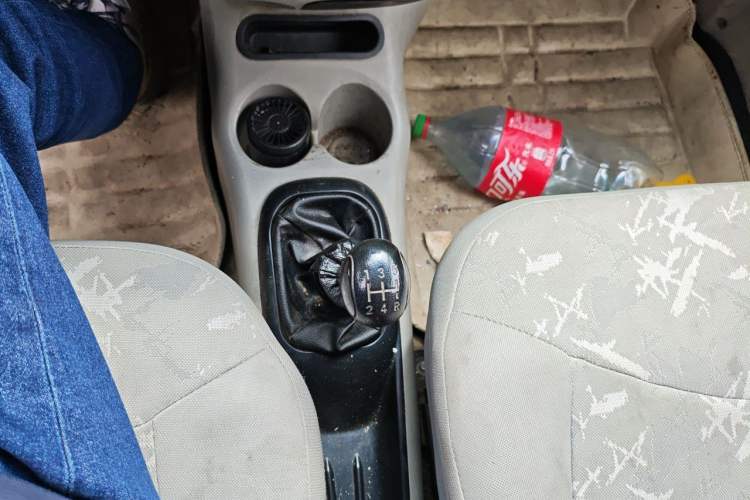 Used Chery QQ3 2012 Fashion Edition 1.0L Manual Champion Version Gear Lever