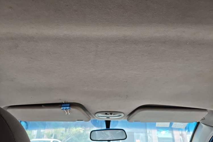 Used Chery QQ3 2012 Fashion Edition 1.0L Manual Champion Version Headliner