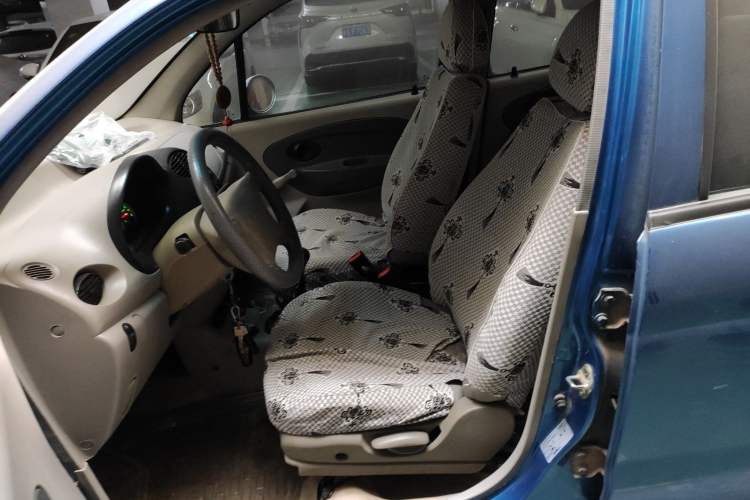 Used Chery QQ3 2012 Dream Edition 0.8L Manual – Dream Variant Left Front Seat