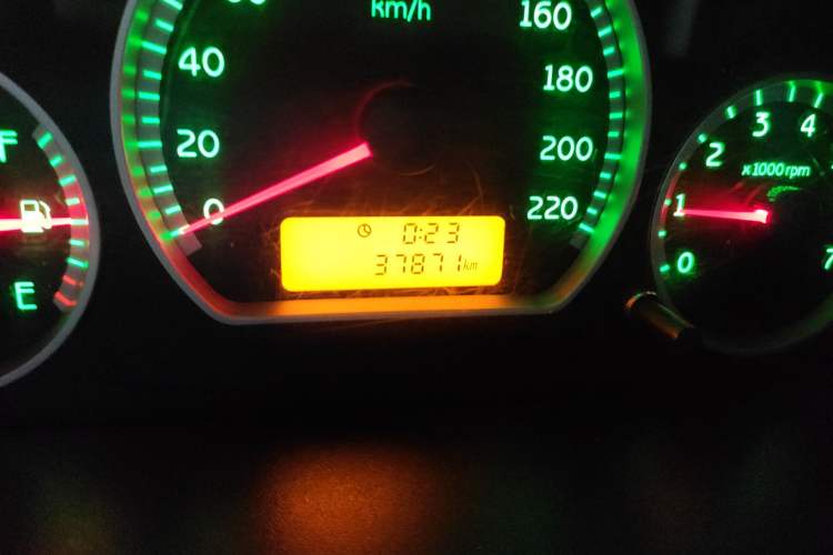 Used Chery QQ3 2012 Dream Edition 0.8L Manual – Dream Variant Odometer Close Up