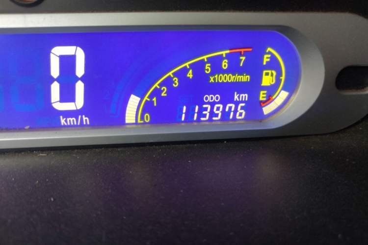 Used Chery QQ3 2012 Stylish Edition 1.0L Manual Start-Up Model Odometer Close Up